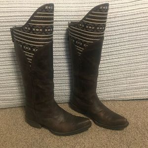 Ariat Aztec Boots Size 6.5